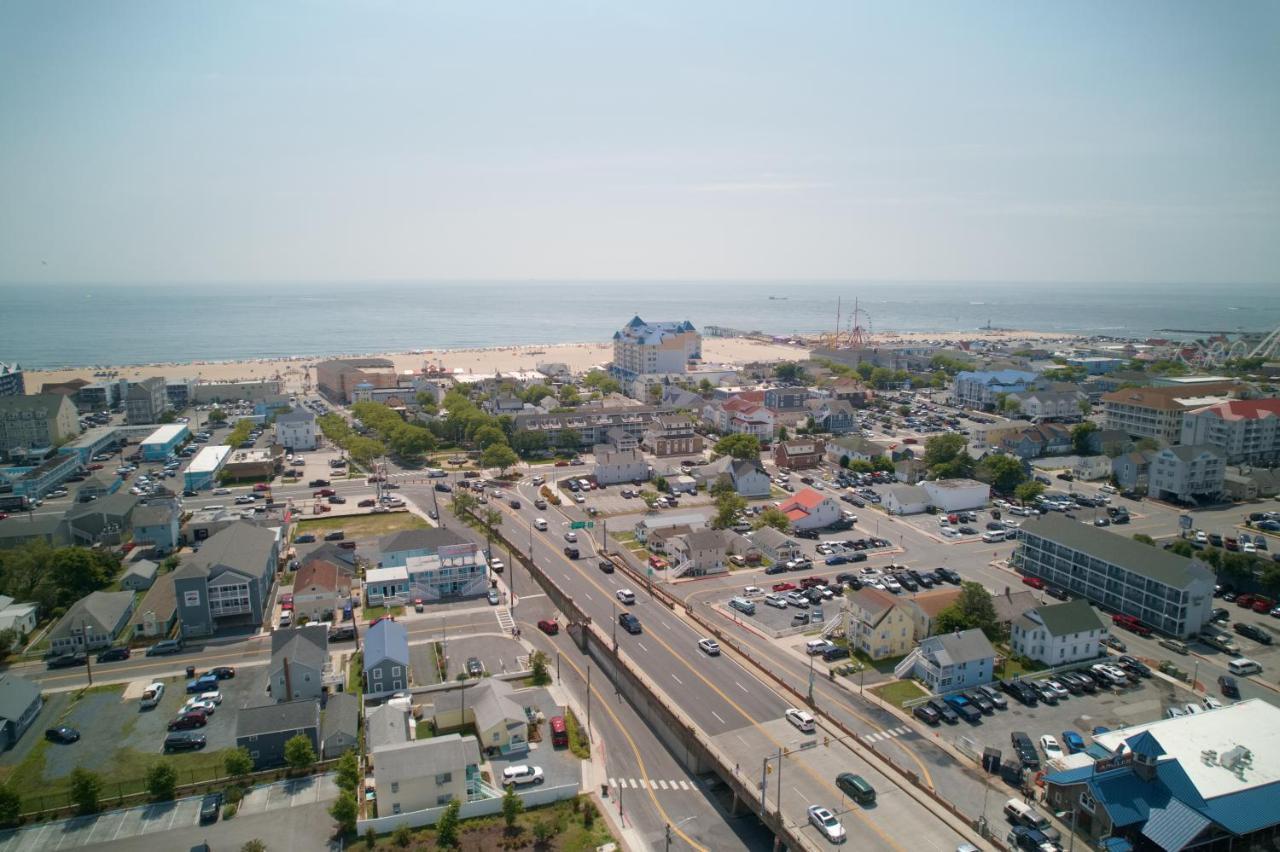 Dhimas Bayview Suites Ocean City Extérieur photo